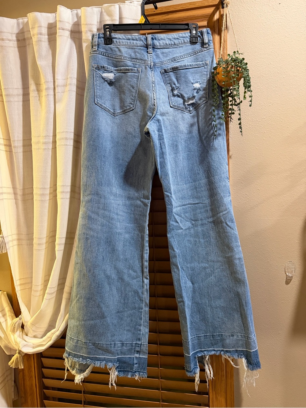 Light Blue High-Rise FlaredJeans - Women's Denim - Picture 5 of 7